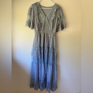 Chic Lace Midi Dress in Soft Blue